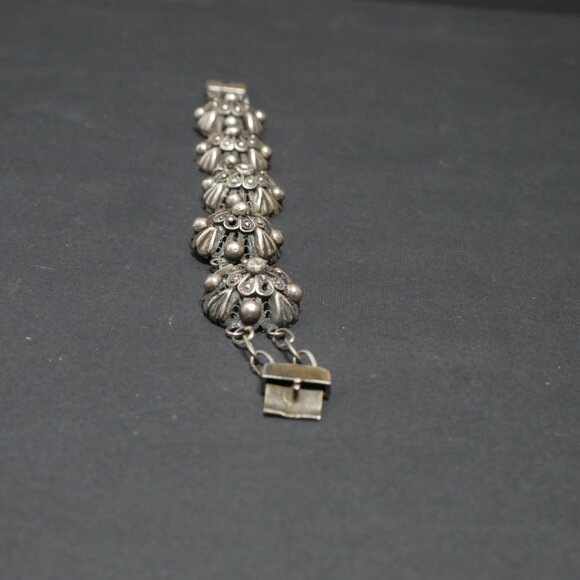 Continental Silver Etruscan Style Panel Bracelet - Picture 8 of 8